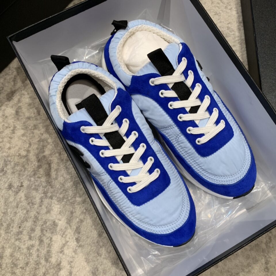 CHANEL SNEAKER