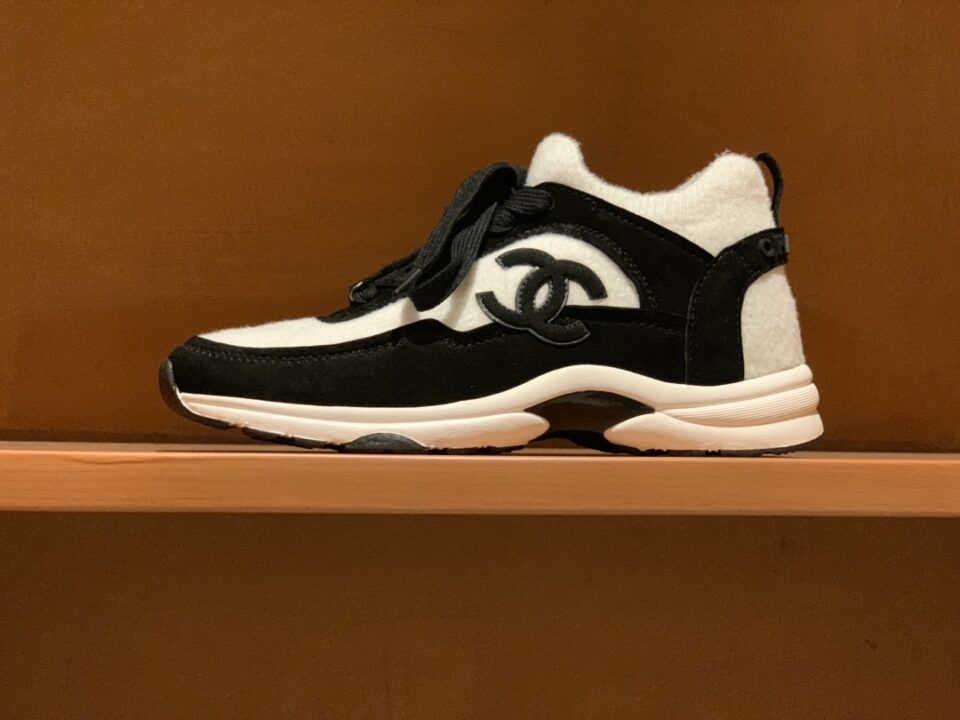 CHANEL SNEAKER