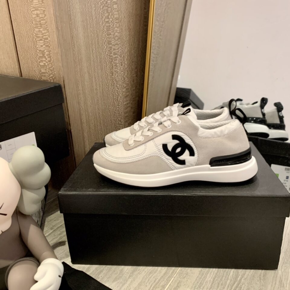 CHANEL SNEAKERS 7