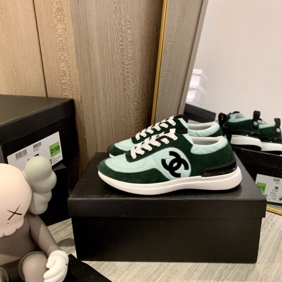 CHANEL SNEAKERS 11