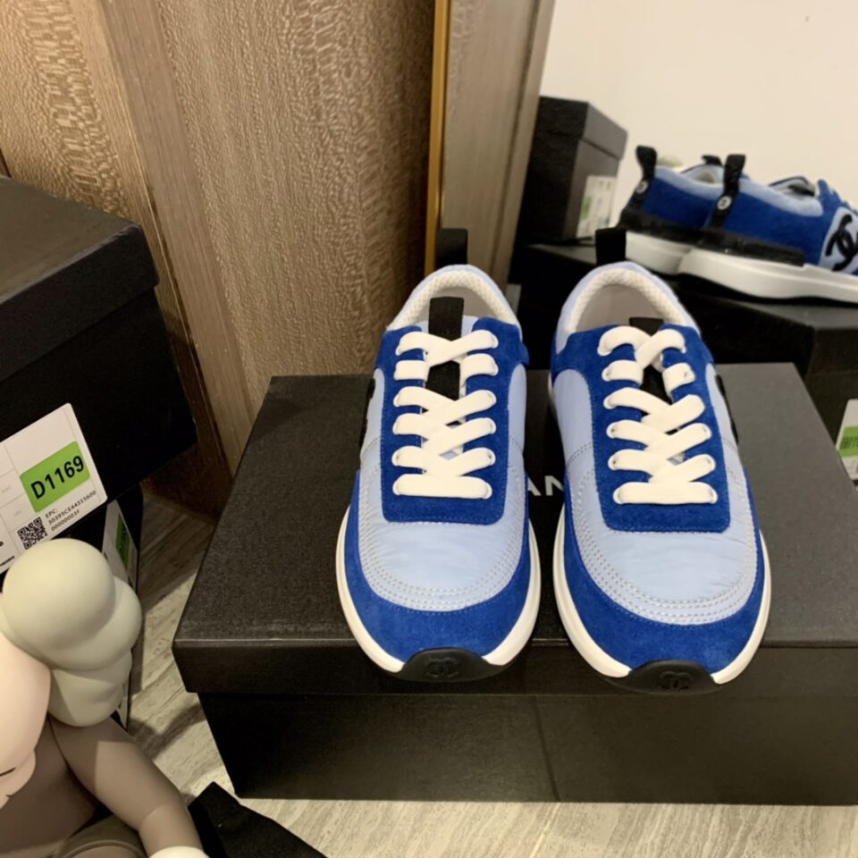 CHANEL SNEAKERS 12