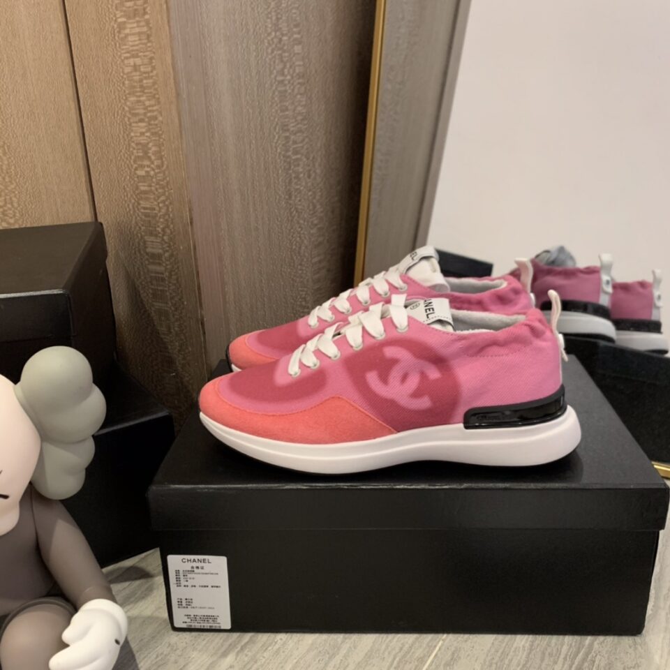 CHANEL SNEAKERS 14