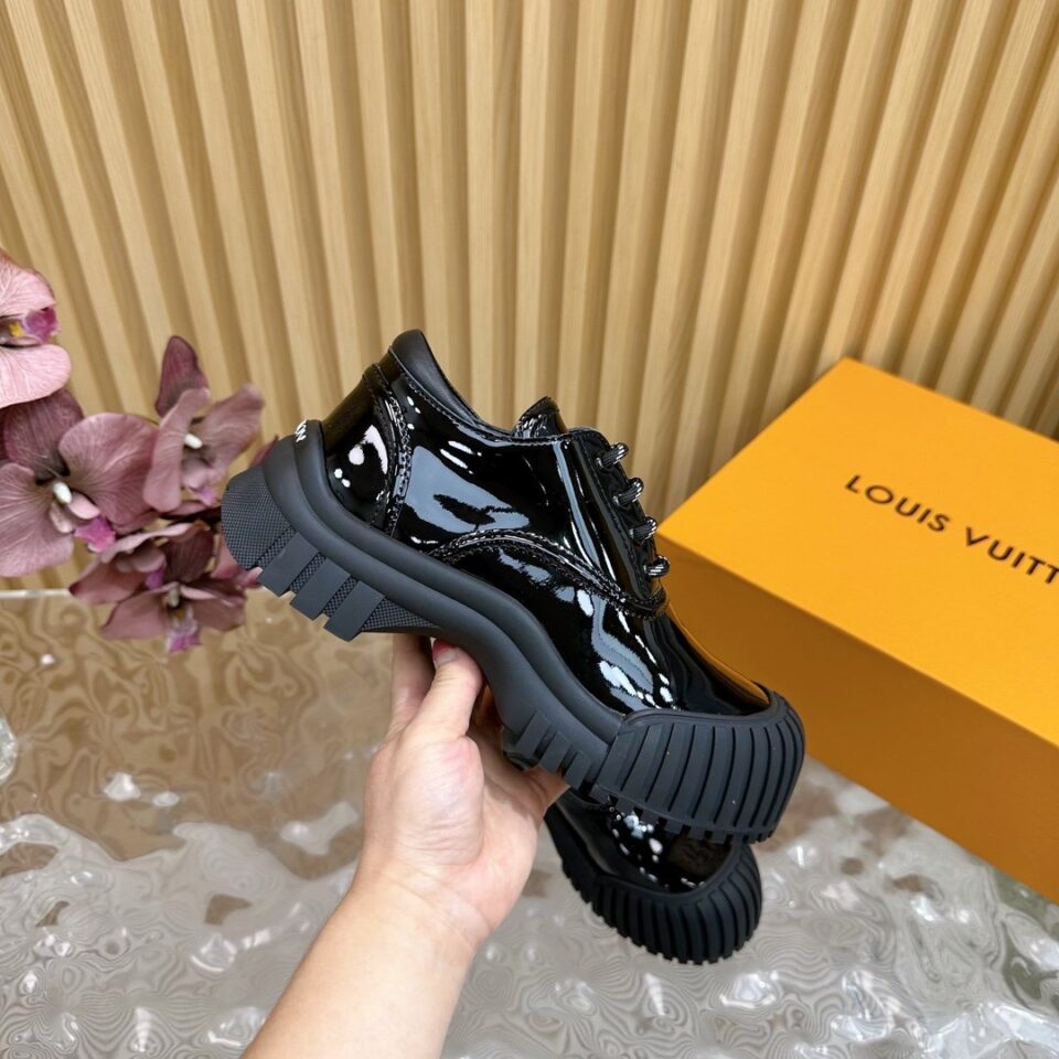 LV Women Black Patent Leather Sneakers