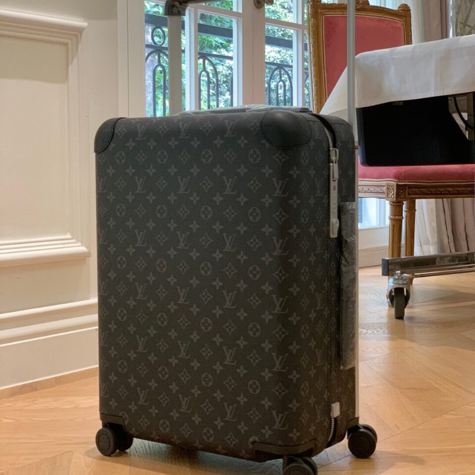 Louis Vuitton Horizon 55 Monogram Eclipse canvas