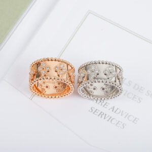 Van Cleef Perlée Ring
