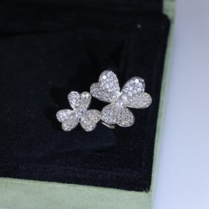 Van Cleef & Arpels Ring