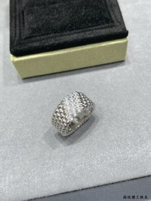 Van Cleef & Arpels VCA Ring