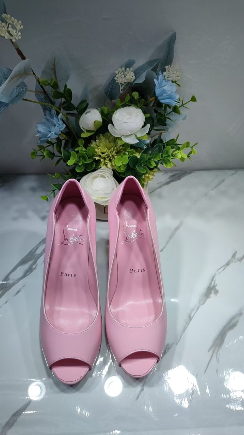 Christian Louboutin Womens Pumps Pink